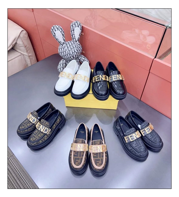 펜디 로퍼 Loafer