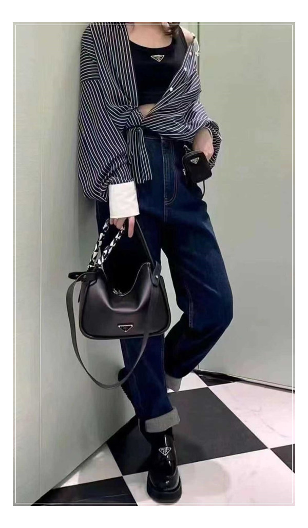 디테일이 살아있는 프라다 달링백 분석하기/익숙한듯 새로운 모습으로 홀릭